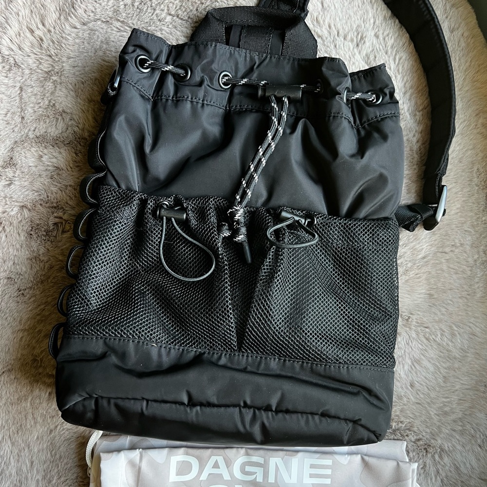 Dagne Dover Nova Slings
